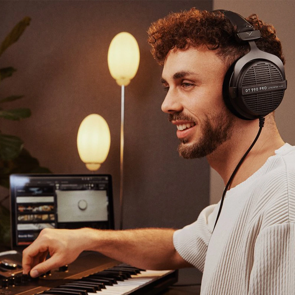 Beyerdynamic DT 990 Pro 250 ohm Stüdyo Referans Kulaklığı