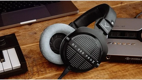 beyerdynamic DT 990 PRO X açık stüdyo kulaklığı