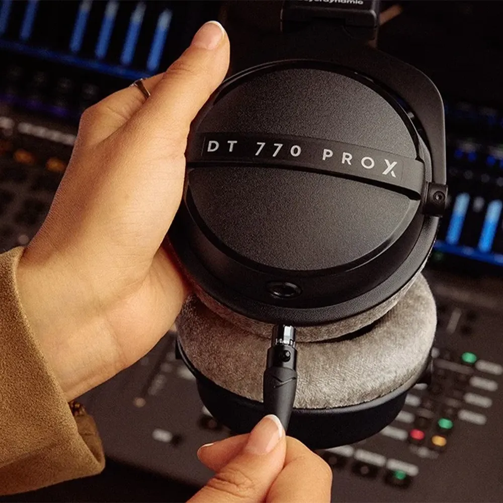 Beyerdynamic DT 770 PRO X Stüdyo Referans Kulaklığı