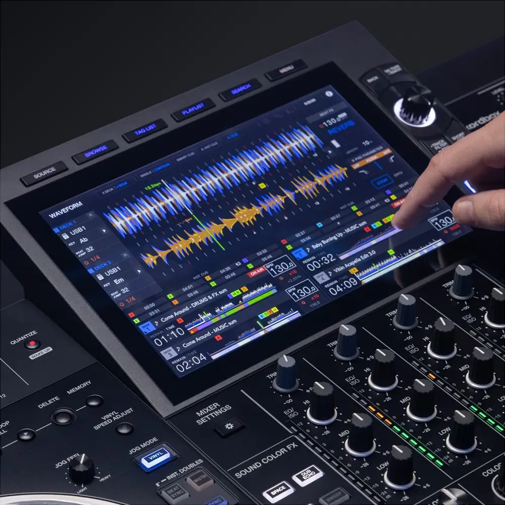 AlphaTheta XDJ-AZ 10.1 inç geniş dokunmatik ekran ile parça yönetimi