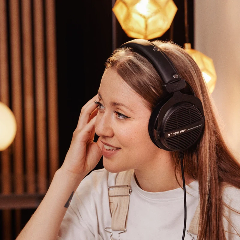Beyerdynamic DT 990 Pro Limited Edition 80 Ohm Stüdyo Kulaklığı (Siyah)