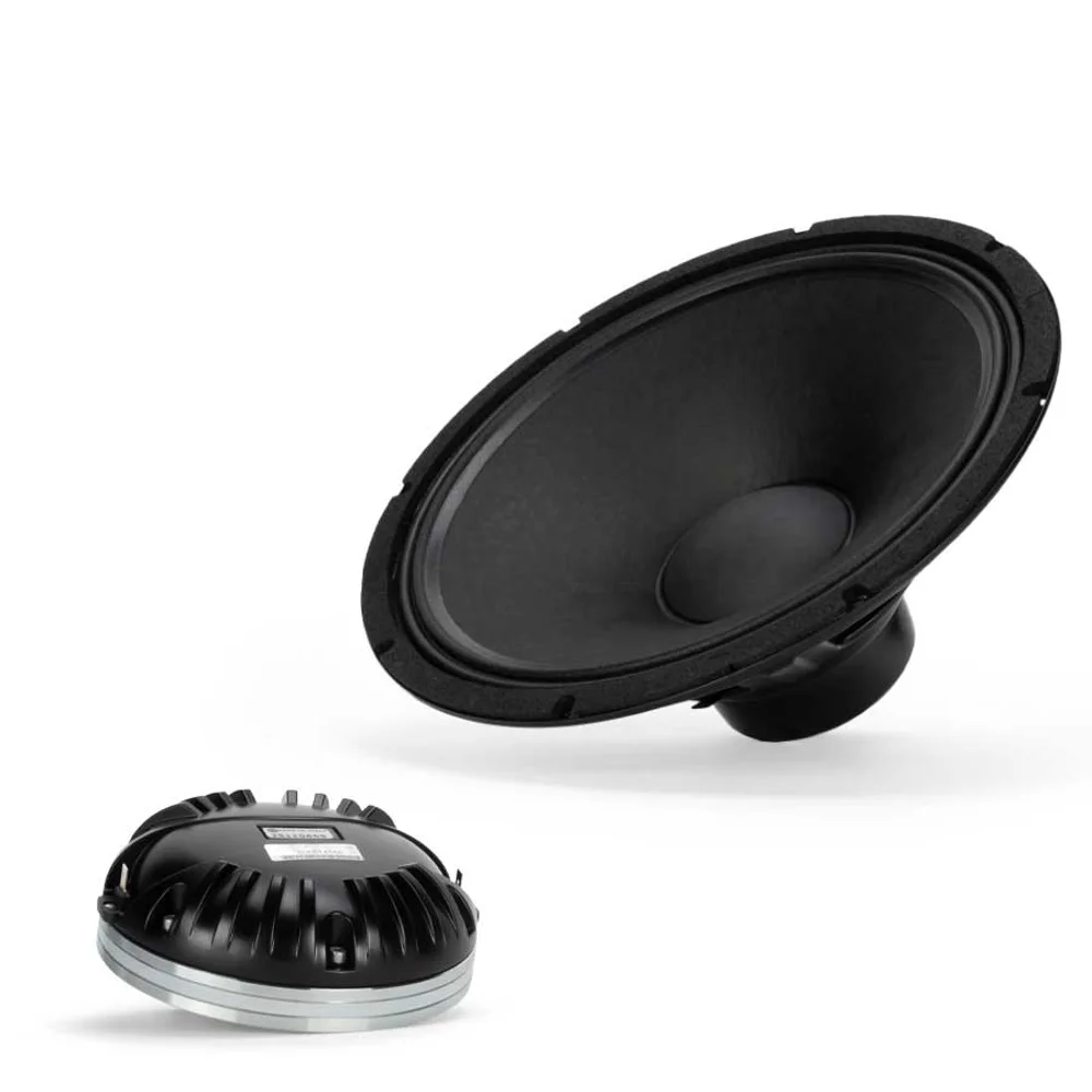 RCF ART 745-A MK5 aktif PA hoparlörün arka panelindeki kontrolleri ve XLR bağlantıları