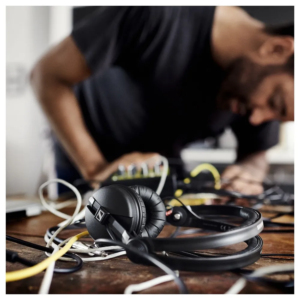 Sennheiser HD25 Profesyonel DJ ve Monitör Kulaklığı