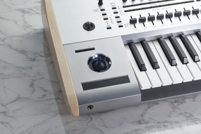 Korg KRONOS2 TITANIUM 88 Tuş Klavye - 3