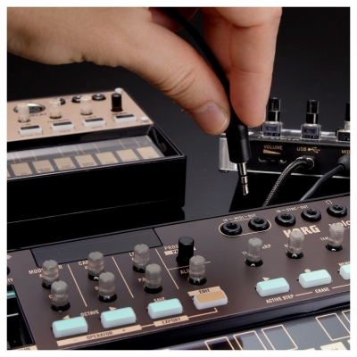 Korg Volca Fm Digital FM Synthesizer - 3