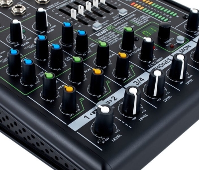 Mackie PROFX4v2 4 Kanal Mikser - 4