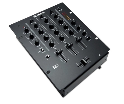 Numark M4 Mixer - 3 Kanal DJ Mikser - 1